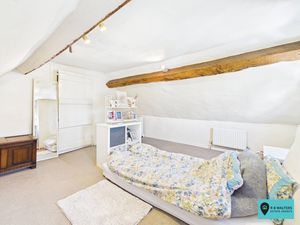 Attic Room- click for photo gallery